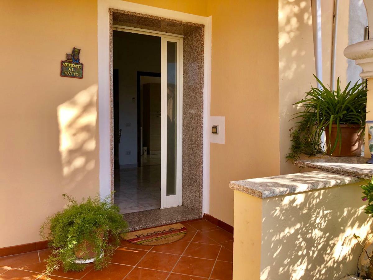 Casa Dolce Hibiscus Apartment Olbia Ngoại thất bức ảnh