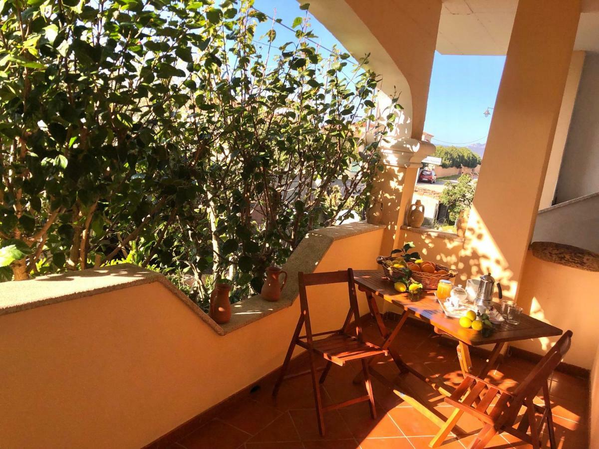 Casa Dolce Hibiscus Apartment Olbia Ngoại thất bức ảnh
